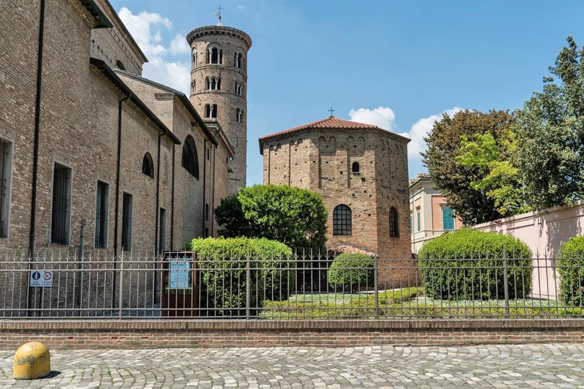 Duomo - City Center Appartamento Elegante Con Suite Ραβένα Εξωτερικό φωτογραφία